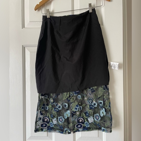 BCBGeneration Floral Embroidered Mesh Midi Skirt - Size 4 0367 - Picture 10 of 10